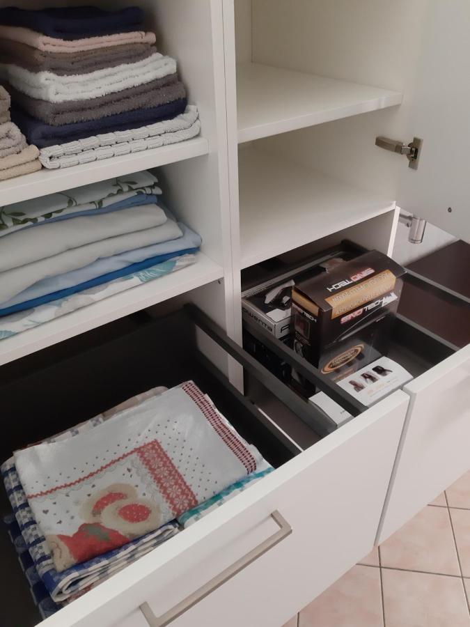Ca' De' Mumi Apartment Luino Luaran gambar